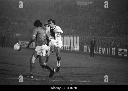 Ajax gegen Olympique Marseille 4-1, Europa Cup I, 3. November 1971, Sport, Fußball, Niederlande, Foto der Presseagentur des 20. Jahrhunderts, zu erinnerende Nachrichten, Dokumentarfilm, historische Fotografie 1945-1990, visuelle Geschichten, Menschliche Geschichte des zwanzigsten Jahrhunderts, Momente in der Zeit festzuhalten Stockfoto