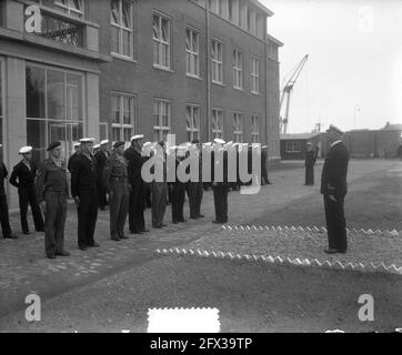 Militärische Ausbildung für Mitarbeiter der Handelsmarine in Den Helder, 24. Juli 1951, Marine, Niederlande, Foto der Presseagentur des 20. Jahrhunderts, zu erinnerende Nachrichten, Dokumentation, historische Fotografie 1945-1990, visuelle Geschichten, Menschliche Geschichte des zwanzigsten Jahrhunderts, Momente in der Zeit festzuhalten Stockfoto