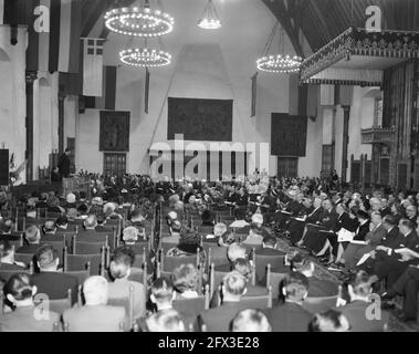 Minister J. M. L. T. CALs eröffnet internationales Pressezentrum De Nieuwspoort . Im Ridderzaal de Quay Kortenhorst, Frau CALs und Ministerin CALs, 5. März 1962, Eröffnungen, Niederlande, 20. Jahrhundert Presseagentur Foto, Nachrichten zu erinnern, Dokumentarfilm, historische Fotografie 1945-1990, visuelle Geschichten, Menschliche Geschichte des zwanzigsten Jahrhunderts, Momente in der Zeit festzuhalten Stockfoto