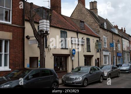 Beehive Inn in Grantham, der einzige Pub mit einem lebendigen Zeichen Stockfoto