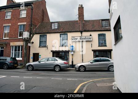 Beehive Inn in Grantham, der einzige Pub mit einem lebendigen Zeichen Stockfoto