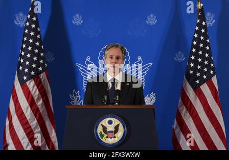 Jerusalem, Usa. Mai 2021. US-Außenminister Antony Blinken gibt am Dienstag, dem 25. Mai 2021, bei einer Pressekonferenz in Jerusalem eine Erklärung ab. Pool Foto von Ronen Zvulun/UPI Kredit: UPI/Alamy Live News Stockfoto