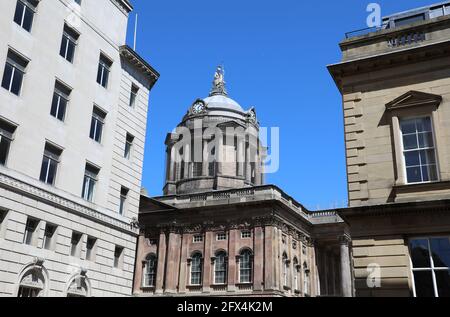 Liverpool Town Hall Gebäude mit der Statue der römischen Göttin Minerva auf der Kuppel Stockfoto