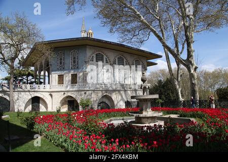 Türkei; Istanbul; Sultanahmet hat seinen Namen von der Sultanahmet Camil, der Blauen Moschee, und ist das Herz der Altstadt. Stockfoto