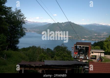 Kabinenbahn Stresa-Mottarone / Incidente Funivia Stresa-Mottarone. Lago Maggiore, Italien Stockfoto