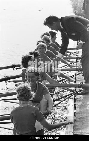 Damen-Rudereuropameisterschaften 1966, Holländische Acht, 27. August 1966, Rudern, championships, Niederlande, Foto der Presseagentur des 20. Jahrhunderts, zu erinnerende Nachrichten, Dokumentarfilm, historische Fotografie 1945-1990, visuelle Geschichten, Menschliche Geschichte des zwanzigsten Jahrhunderts, Momente in der Zeit festzuhalten Stockfoto