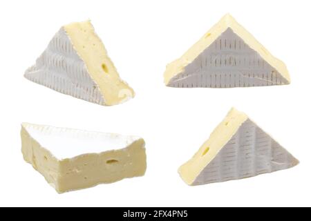 camembert- oder Brie-Käse isoliert auf weißem Hintergrund, Weichkäse bedeckt mit essbarem weißem Schimmel, Seitenansicht, Schnittpfad Stockfoto