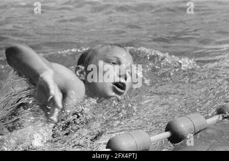 Schwimmeuropameisterschaften in Utrecht, Bep Weiteling in Aktion, 21. August 1966, Schwimmmeisterschaften, Niederlande, 20. Jahrhundert Presseagentur Foto, Nachrichten zu erinnern, Dokumentarfilm, historische Fotografie 1945-1990, visuelle Geschichten, Menschliche Geschichte des zwanzigsten Jahrhunderts, Momente in der Zeit festzuhalten Stockfoto