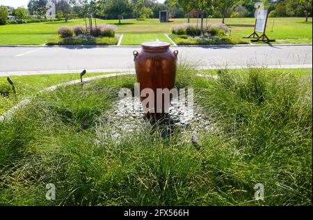 Fullerton, Kalifornien, USA 24. Mai 2021 EIN allgemeiner Blick auf die Atmosphäre des Loma Vista Memorial Park am 24. Mai 2021 in Fullerton, Kalifornien, USA. Foto von Barry King/Alamy Stockfoto Stockfoto