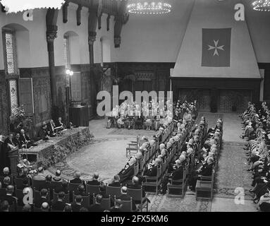 Prinz Bernhard Landkommandant im Orden des Hl. Johannes Ridderzaal, 26. Juni 1954, Fürsten, Niederlande, 20. Jahrhundert Presseagentur Foto, Nachrichten zu erinnern, Dokumentarfilm, historische Fotografie 1945-1990, visuelle Geschichten, Menschliche Geschichte des zwanzigsten Jahrhunderts, Momente in der Zeit festzuhalten Stockfoto