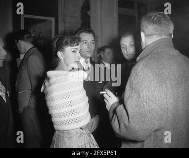 Gesellschaft des Lido in Paris in Amsterdam. Pressekonferenz, 20. März 1956, Pressekonferenzen, Niederlande, 20. Jahrhundert Presseagentur Foto, Nachrichten zu erinnern, Dokumentarfilm, historische Fotografie 1945-1990, visuelle Geschichten, Menschliche Geschichte des zwanzigsten Jahrhunderts, Momente in der Zeit festzuhalten Stockfoto