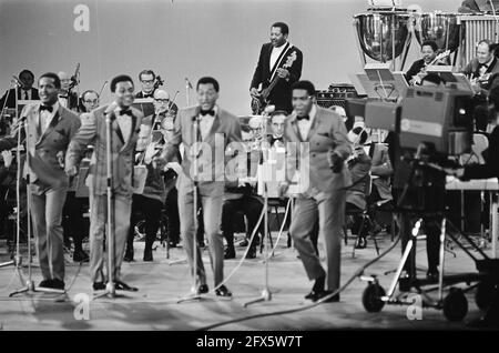 Grand Gala du Disque . The Four Tops, 8. März 1968, Singers, the Netherlands, 20. Jahrhundert Presseagentur Foto, Nachrichten zu erinnern, Dokumentarfilm, historische Fotografie 1945-1990, visuelle Geschichten, Menschliche Geschichte des zwanzigsten Jahrhunderts, Momente in der Zeit festzuhalten Stockfoto