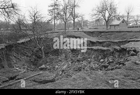 Erdrutsche in der belgischen Gemeinde Zichen-Zussen-bolder, 5. April 1966, Gemeinden, Niederlande, Foto der Presseagentur des 20. Jahrhunderts, News to remember, Dokumentarfilm, historische Fotografie 1945-1990, visuelle Geschichten, Menschliche Geschichte des zwanzigsten Jahrhunderts, Momente in der Zeit festzuhalten Stockfoto