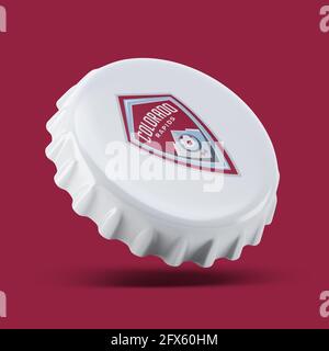 Madrid , SPANIEN - 25. Mai 2021: Colorado Rapids FC 3D rendern realistisches Flaschendeckellogo auf weißem, illustrativem Editorial Stockfoto