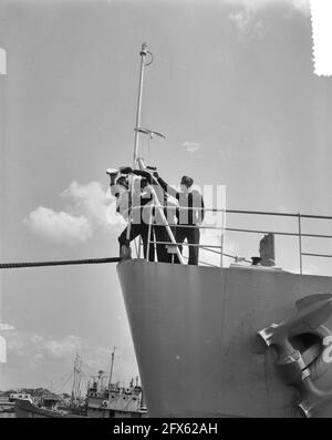 Ankunft Willem van der Zaan von Antillen in Den Helder, 1. August 1956, ANKUNFT, Niederlande, 20. Jahrhundert Presseagentur Foto, Nachrichten zu erinnern, Dokumentarfilm, historische Fotografie 1945-1990, visuelle Geschichten, Menschliche Geschichte des zwanzigsten Jahrhunderts, Momente in der Zeit festzuhalten Stockfoto