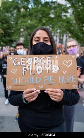 George Floyd Remembrance March (1 Jahr Jubiläum) New York, NY USA 25. Mai 2021 Stockfoto