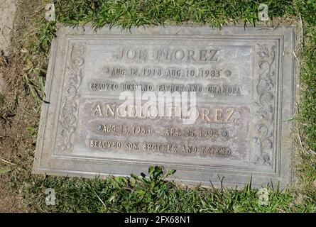 Cypress, California, USA 24. Mai 2021 EIN allgemeiner Blick auf die Atmosphäre des Disney-Schauspielers Angel Florez, alias Angelo Florez's Grab im Forest Lawn Cypress Memorial Park am 24. Mai 2021 in Cypress, California, USA. Foto von Barry King/Alamy Stockfoto Stockfoto
