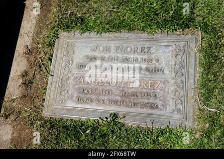 Cypress, California, USA 24. Mai 2021 EIN allgemeiner Blick auf die Atmosphäre des Disney-Schauspielers Angel Florez, alias Angelo Florez's Grab im Forest Lawn Cypress Memorial Park am 24. Mai 2021 in Cypress, California, USA. Foto von Barry King/Alamy Stockfoto Stockfoto