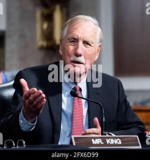 Washington, Usa. Mai 2021. US-Senator Angus King (i-ME) spricht bei einer Anhörung des Senats Armed Services Committee. Kredit: SOPA Images Limited/Alamy Live Nachrichten Stockfoto