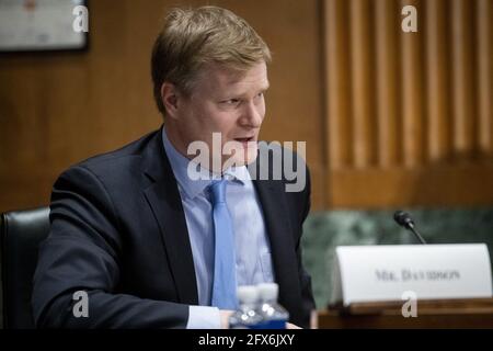 Jonathan Davidson erscheint vor einer Anhörung des Senatsausschusses für Finanzen wegen seiner Ernennung zum stellvertretenden Untersekretär des Finanzministeriums im Dirksen Senate Office Building in Washington, DC, USA, Dienstag, den 25. Mai, 2021. Foto von Rod Lampey/CNP/ABACAPRESS.COM Stockfoto