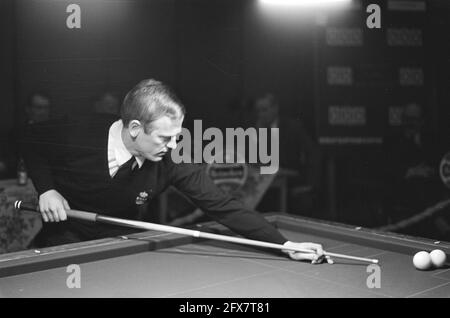 Championship Billard Ereklasse Anker-Kader 47/2, Amsterdam; Vultink in Aktion, 14. Januar 1971, BILJARTEN, MEISTERSCHAFTEN, Niederlande, Foto der Presseagentur des 20. Jahrhunderts, Nachrichten zur Erinnerung, Dokumentarfilm, historische Fotografie 1945-1990, visuelle Geschichten, Menschliche Geschichte des zwanzigsten Jahrhunderts, Momente in der Zeit festzuhalten Stockfoto
