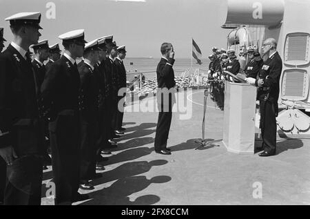 Oathing of Officers in Den Helder, 15. Juni 1962, OFFICERS, Eide, Niederlande, Presseagentur des 20. Jahrhunderts, Foto, Nachrichten zum erinnern, Dokumentarfilm, historische Fotografie 1945-1990, visuelle Geschichten, Menschliche Geschichte des zwanzigsten Jahrhunderts, Momente in der Zeit festzuhalten Stockfoto