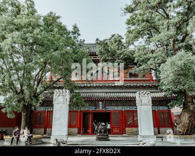 Der buddhistische Tempel der Weisheit der Ming-Dynastie wurde in Peking, China, erreicht Stockfoto