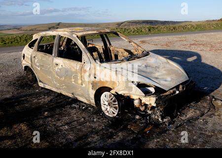 Ford Focus. Burnt Out, St. Boniface Down, Vemtnor, Isle of Wight, England, VEREINIGTES KÖNIGREICH, Stockfoto