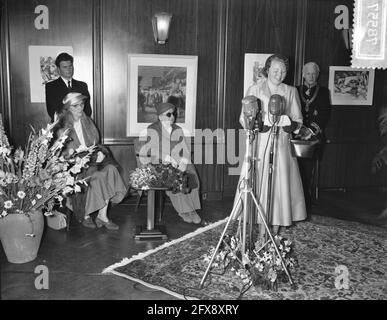 Besuch von Prinzessin Beatrix in Amsterdam. Besuch des Internationalen Kulturzentrums (ICC) im Vondelpark. Rede von Prinzessin Beatrix, 30. Juni 1956, Visits, Niederlande, 20. Jahrhundert Presseagentur Foto, Nachrichten zu erinnern, Dokumentarfilm, historische Fotografie 1945-1990, visuelle Geschichten, Menschliche Geschichte des zwanzigsten Jahrhunderts, Momente in der Zeit festzuhalten Stockfoto