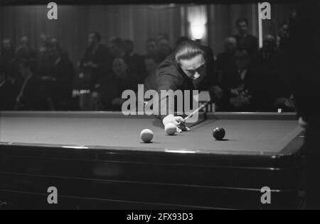 Billard für die Europameisterschaft Aker Kader 71/2 in der Marine-Kantine in Den Helder. André Burgener (SUI), Februar 27 1963, Billard, Meisterschaften, Niederlande, 20. Jahrhundert Presseagentur Foto, Nachrichten zu erinnern, Dokumentarfilm, historische Fotografie 1945-1990, visuelle Geschichten, Menschliche Geschichte des zwanzigsten Jahrhunderts, Momente in der Zeit festzuhalten Stockfoto