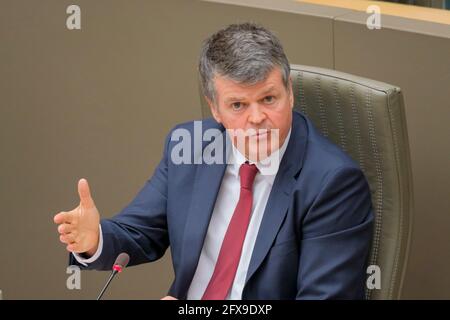 Der flämische Minister für Innenpolitik und Zusammenleben Bart Somers im Bild während einer Plenarsitzung des flämischen Parlaments am Mittwoch in Brüssel Stockfoto