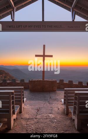 CLEVELAND, SOUTH CAROLINA - 2. NOVEMBER 2020: Pretty Place Chapel at Dawn. Stockfoto