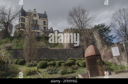 Die Burg Rode ist eine Höhenburg in der Stadtmitte von Herzogenrath Stockfoto