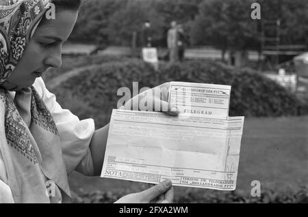 CDIO in Rotterdam schickten die Russen ein Telegramm, dass sie sich zurückgezogen hatten, 23. August 1962, Telegramme, 20. Jahrhundert Presseagentur Foto, Nachrichten zu erinnern, Dokumentarfilm, historische Fotografie 1945-1990, visuelle Geschichten, Menschliche Geschichte des zwanzigsten Jahrhunderts, Momente in der Zeit festzuhalten Stockfoto