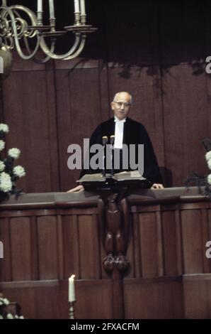 Taufe des Fürsten Johan Friso in Utrecht; Rev. Kater, 28. Dezember 1968, Taufzeremonien, Prinzen, Niederlande, Presseagentur des 20. Jahrhunderts, Foto, Nachrichten zu erinnern, Dokumentarfilm, historische Fotografie 1945-1990, visuelle Geschichten, Menschliche Geschichte des zwanzigsten Jahrhunderts, Momente in der Zeit festzuhalten Stockfoto