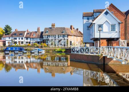 Tewkesbury und der Fluss Avon bei Tewkesbury Mill Abbey Mühle Wassermühle St Marys Road auf dem Severn Way Gloucestershire England GB UK Europa Stockfoto