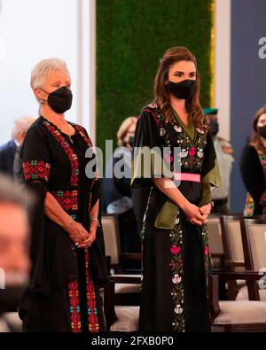 Aus der Zeremonie anlässlich des 75. Unabhängigkeitstages des Haschemitischen Königreichs Jordanien am Dienstag im Palast von Raghadan. Die Zeremonie, die unter der Schirmherrschaft seiner Majestät König Abdullah II. Stattfand, wurde am 25. Mai 2021 von Ihrer Majestät Königin Rania Al Abdullah und seiner Königlichen Hoheit Kronprinz Al Hussein bin Abdullah II. Sowie einer Reihe von Mitgliedern der königlichen Familie, hohen Beamten und Beamten besucht. Foto: Royal Hashemite Court/Albert Nieboer/Niederlande OUT/Point de Vue OUT Stockfoto