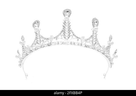 Tiara mit Perlen isoliert auf weißem Hintergrund Stockfoto