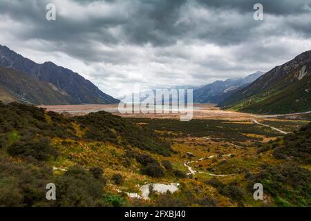 Sturmwolken über dem Tal im Aoraki-Mount Cook Nationalpark Stockfoto