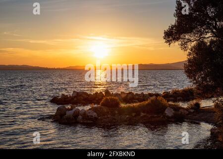 Sonnenuntergang über dem Amvrakikos Wetlands National Park Stockfoto