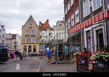 DANZIG, POLEN - 22. Sep 2015: DANZIG, POLEN Menschen in Restaurants und Cafés im Stadtzentrum Stockfoto