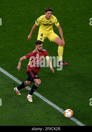 Danzig, Polen. Mai 2021. Pau Torres und Bruno Fernandes in Aktion beim UEFA Europa League Finale Villarreal gegen Manchester United in der Arena Danzig, Polen. 26. Mai 2021 Paul/CORDON PRESS Credit: CORDON PRESS/Alamy Live News Stockfoto