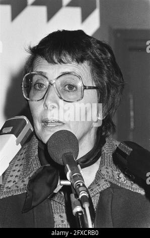 Parteirat PvdA in Zeist mit Wahl des Listenführers für Europawahlen; ien van de Heuvel (Chef), 6. Januar 1979, Wahlen, Listenführer, Parteiräte, Niederlande, Presseagentur des 20. Jahrhunderts, Foto, Nachrichten zum erinnern, Dokumentarfilm, historische Fotografie 1945-1990, visuelle Geschichten, Menschliche Geschichte des zwanzigsten Jahrhunderts, Momente in der Zeit festzuhalten Stockfoto