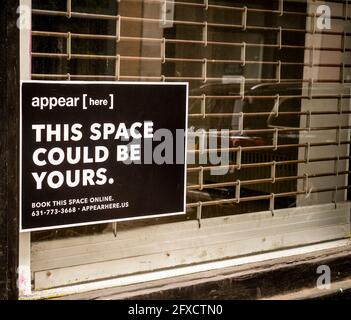 Am Samstag, den 22. Mai 2021, stehen Pop-up-Verkaufsflächen in Soho in New York zur Verfügung. (© Richard B. Levine) Stockfoto