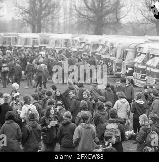 Pax Christi gestartet, ca. 3000 Teilnehmer nach Den Bosch, Übersicht Teilnehmer, 2. April 1964, Teilnehmer, Übersichten, Niederlande, Foto der Presseagentur des 20. Jahrhunderts, zu erinnerende Nachrichten, Dokumentarfilm, historische Fotografie 1945-1990, visuelle Geschichten, Menschliche Geschichte des zwanzigsten Jahrhunderts, Momente in der Zeit festzuhalten Stockfoto