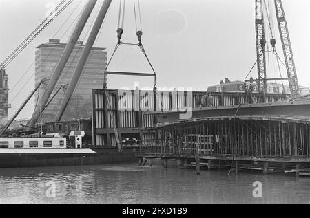 Clap wird in neuer Brücke über die Amstel, 22. Januar 1969, Brücken, Niederlande, 20. Jahrhundert Presseagentur Foto, Nachrichten zu erinnern, Dokumentarfilm, historische Fotografie 1945-1990, visuelle Geschichten, Menschliche Geschichte des zwanzigsten Jahrhunderts, Momente in der Zeit festzuhalten Stockfoto