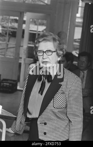 Präsentation des Buches Memories of Anne Frank von Miep Gies im Anne Frank Haus in Amsterdam; Miep Gies, 5. Mai 1987, Portraits, Niederlande, Presseagentur des 20. Jahrhunderts, Foto, Nachrichten zum erinnern, Dokumentarfilm, historische Fotografie 1945-1990, visuelle Geschichten, Menschliche Geschichte des zwanzigsten Jahrhunderts, Momente in der Zeit festzuhalten Stockfoto