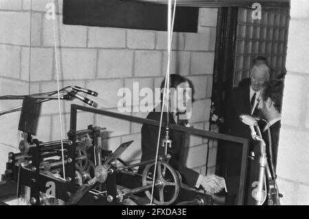 Prinz Claus eröffnet neues Centraal Beheer Hauptquartier in Apeldoorn, 1. November 1972, Hauptquartier, Eröffnungen, Prinzen, Niederlande, Presseagentur des 20. Jahrhunderts, Foto, Nachrichten zu erinnern, Dokumentarfilm, historische Fotografie 1945-1990, visuelle Geschichten, Menschliche Geschichte des zwanzigsten Jahrhunderts, Momente in der Zeit festzuhalten Stockfoto