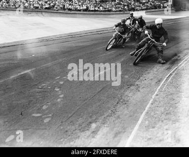 New-England Speedway-Rennen im Olympiastadion, 30. Juli 1948, STADION, Niederlande, 20. Jahrhundert Presseagentur Foto, Nachrichten zu erinnern, Dokumentarfilm, historische Fotografie 1945-1990, visuelle Geschichten, Menschliche Geschichte des zwanzigsten Jahrhunderts, Momente in der Zeit festzuhalten Stockfoto