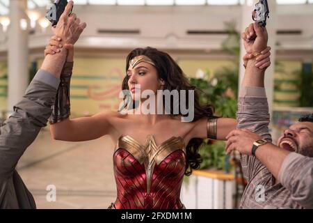 VERÖFFENTLICHUNGSDATUM: 25. Dezember 2020 TITEL: Wonder Woman 1984 STUDIO: DC Entertainment REGIE: Patty Jenkins HANDLUNG: Handlung unbekannt. Eine Fortsetzung des Superheldenfilms „Wonder Woman“ aus dem Jahr 2017. MIT GAL GADOT als Diana Prince. (Kreditbild: © DC Entertainment/Entertainment Picturs) Stockfoto